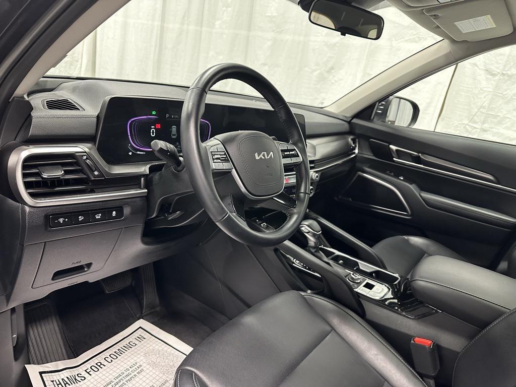 used 2025 Kia Telluride car, priced at $35,995