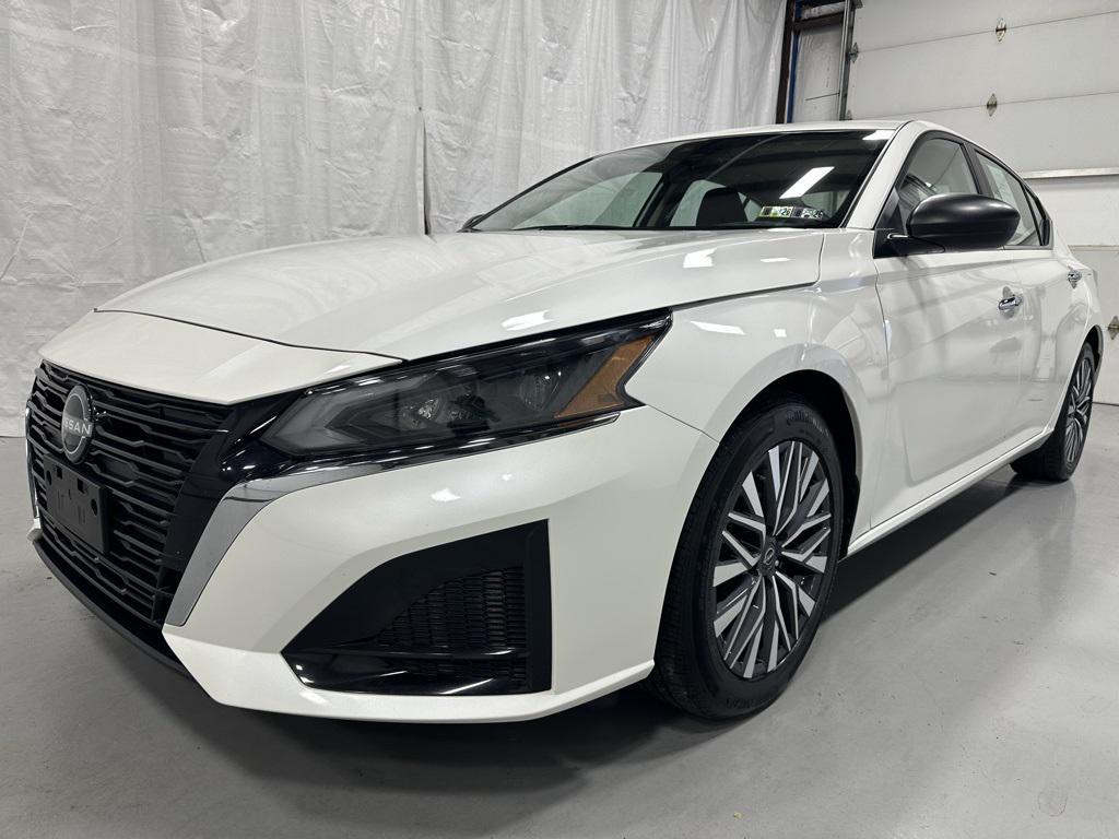 used 2024 Nissan Altima car
