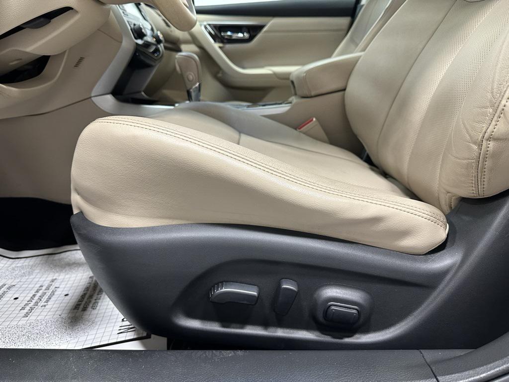 used 2015 Nissan Altima car, priced at $9,995