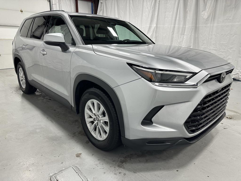 used 2025 Toyota Grand Highlander car, priced at $42,495