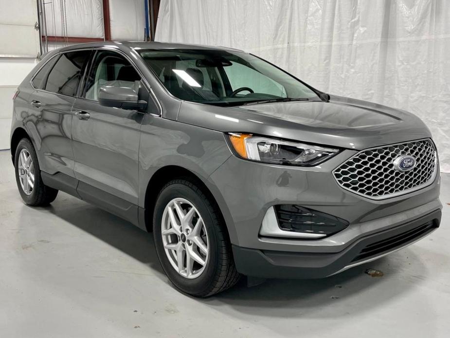 used 2023 Ford Edge car, priced at $28,495