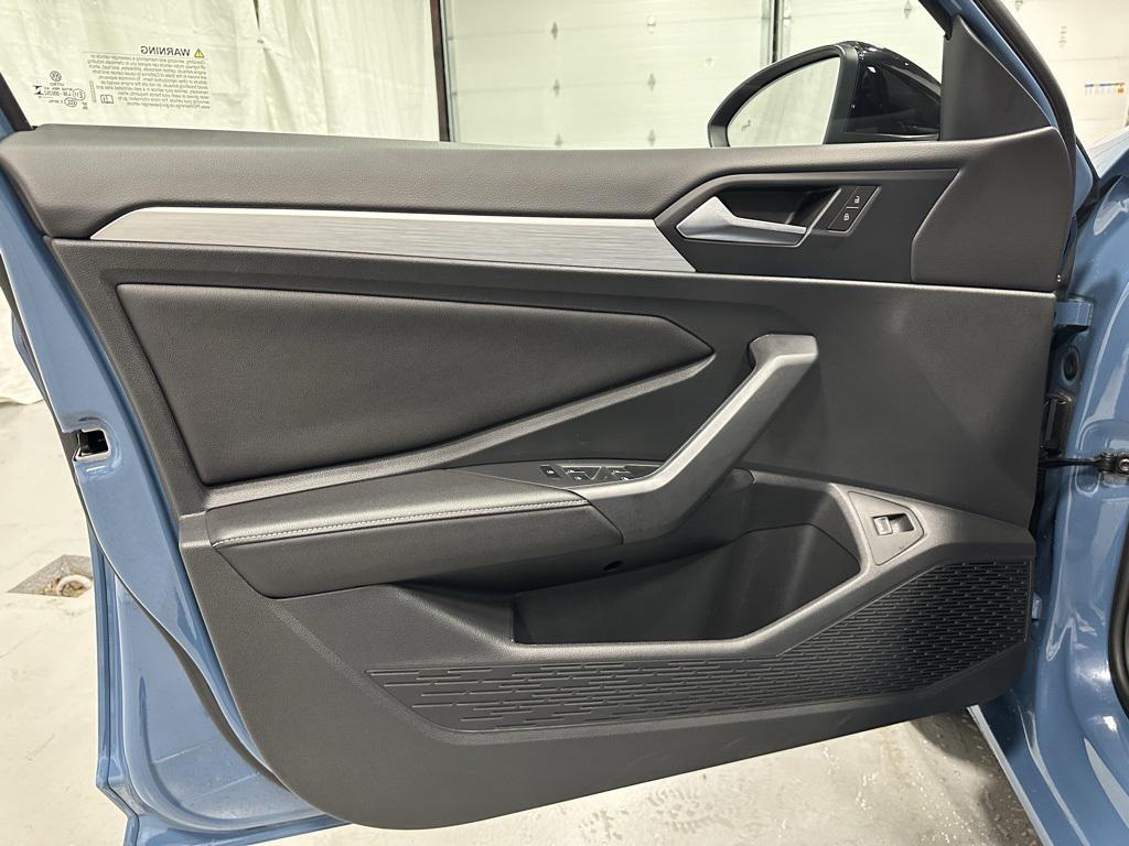 used 2025 Volkswagen Jetta car