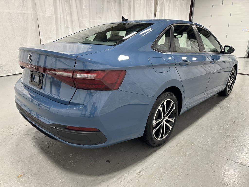 used 2025 Volkswagen Jetta car