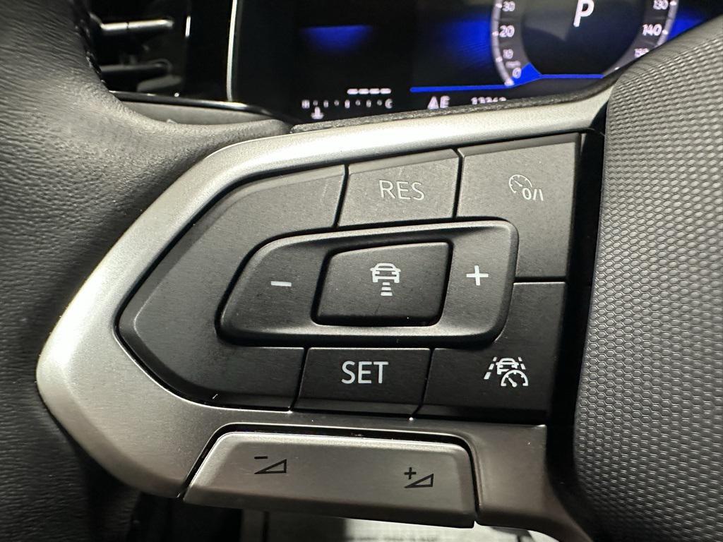 used 2025 Volkswagen Jetta car