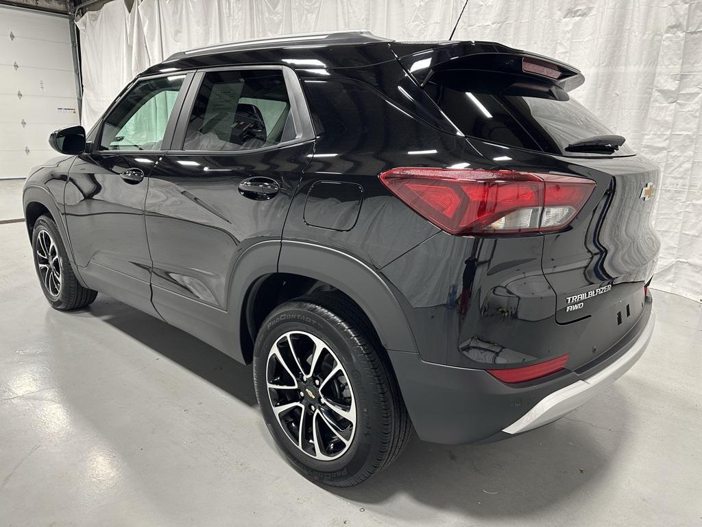 used 2024 Chevrolet TrailBlazer car, priced at $22,795