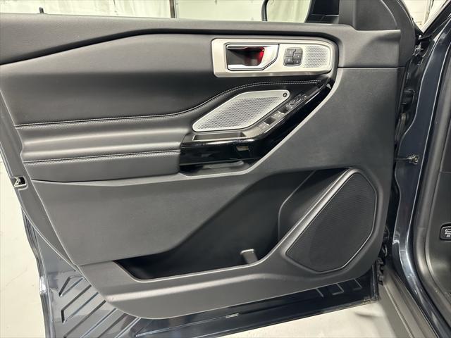 used 2022 Ford Explorer car
