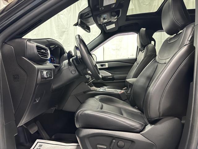 used 2022 Ford Explorer car