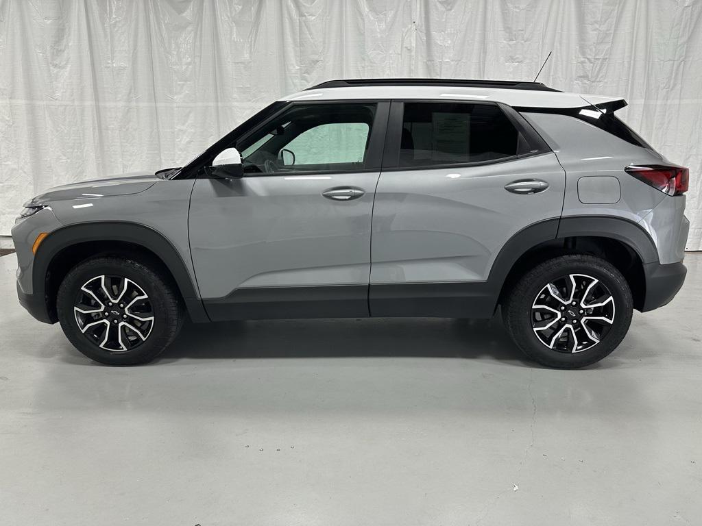 used 2024 Chevrolet TrailBlazer car, priced at $25,995