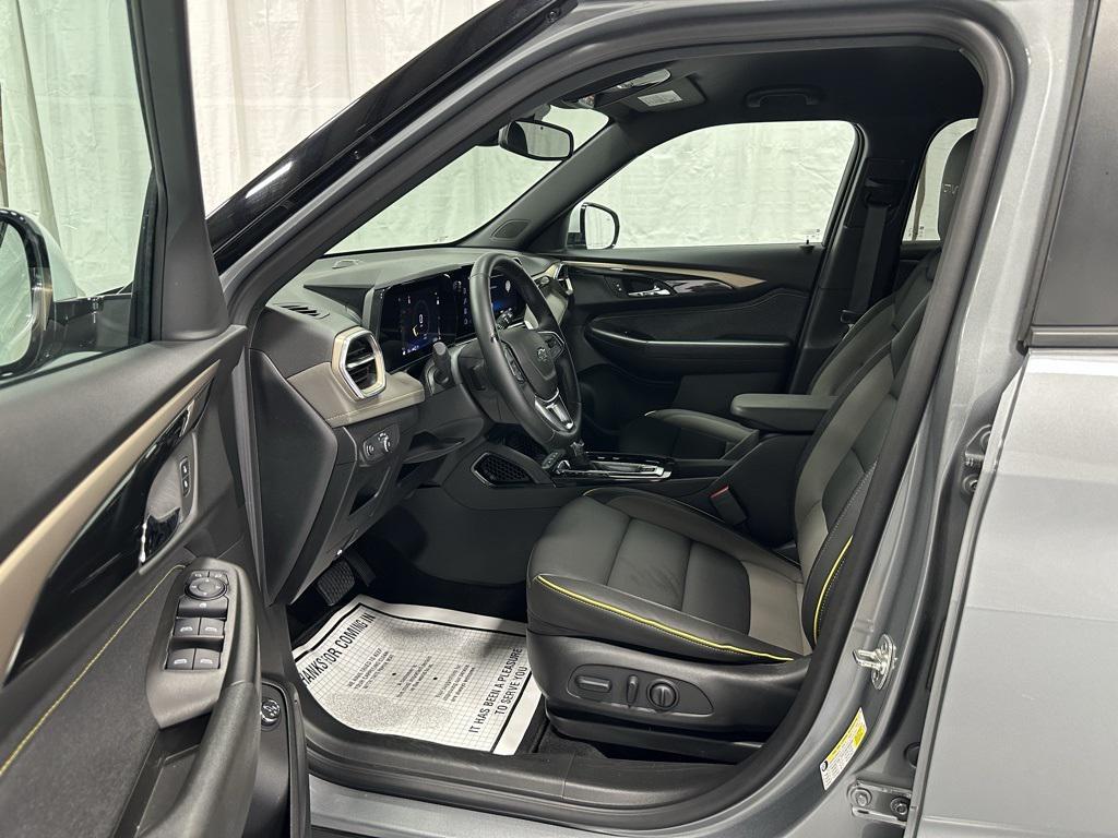 used 2024 Chevrolet TrailBlazer car, priced at $25,995