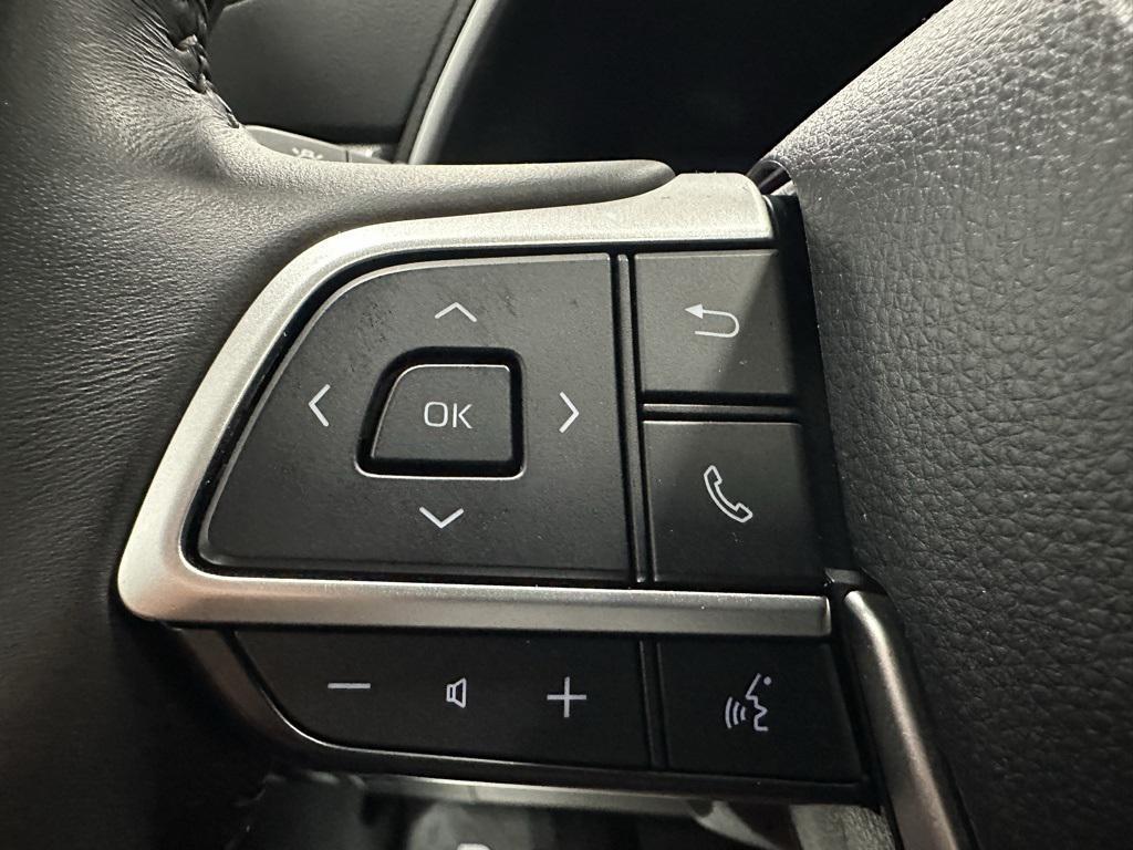 used 2025 Toyota Highlander car, priced at $45,495