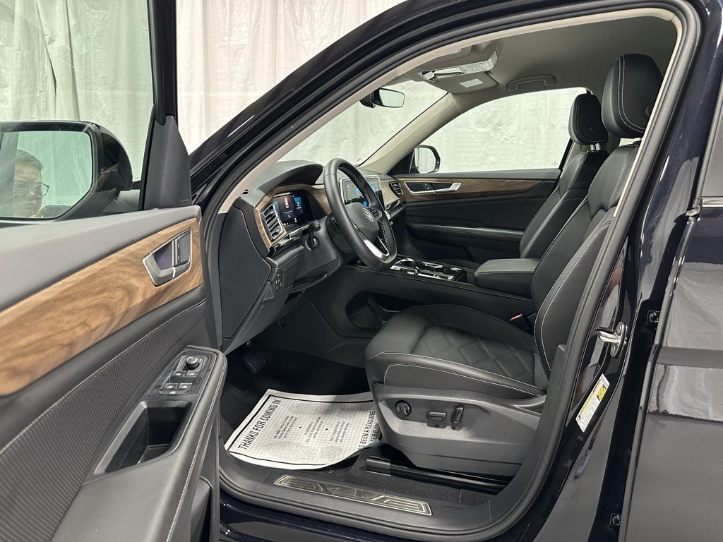 used 2025 Volkswagen Atlas car, priced at $38,495