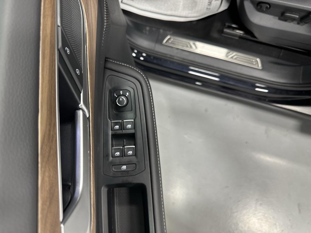 used 2025 Volkswagen Atlas car, priced at $38,495