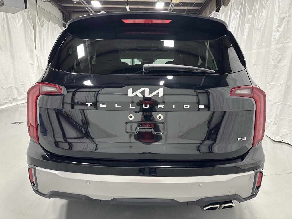 used 2025 Kia Telluride car, priced at $36,995