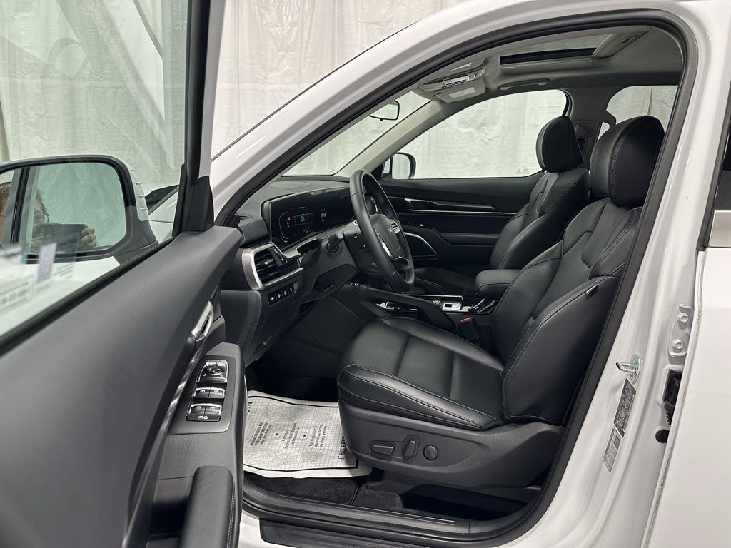 used 2025 Kia Telluride car