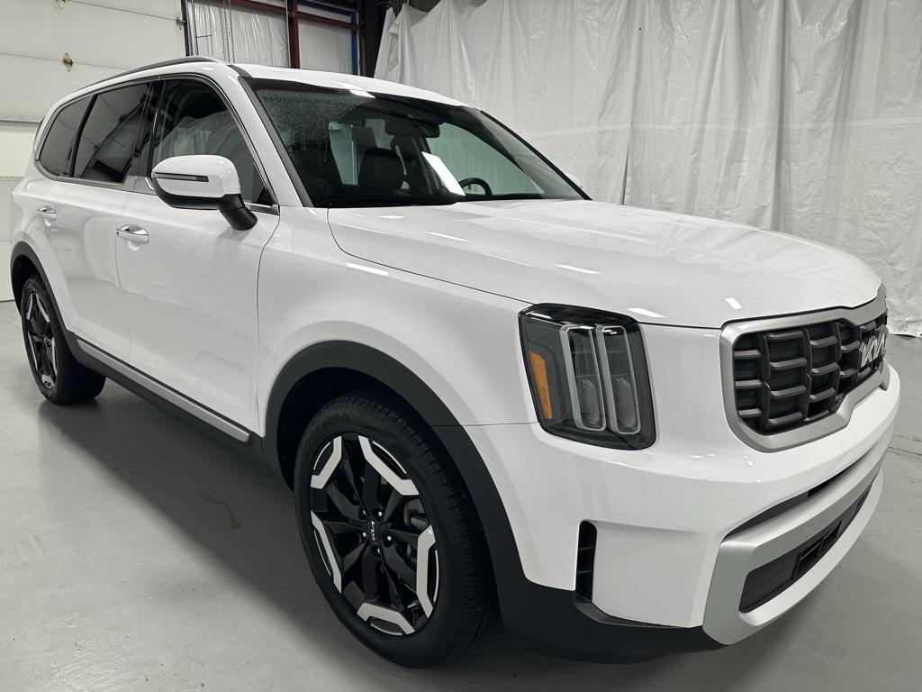 used 2025 Kia Telluride car