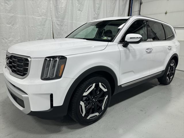 used 2025 Kia Telluride car, priced at $38,495
