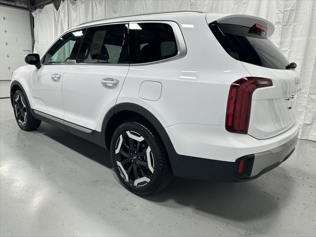 used 2025 Kia Telluride car, priced at $38,495