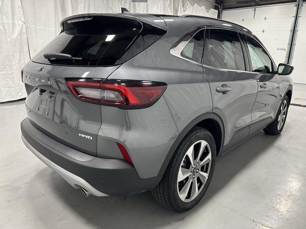 used 2025 Ford Escape car, priced at $29,995