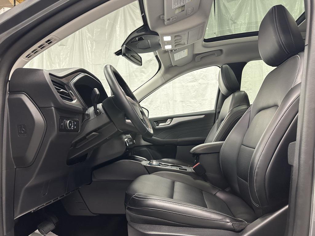 used 2025 Ford Escape car, priced at $29,995