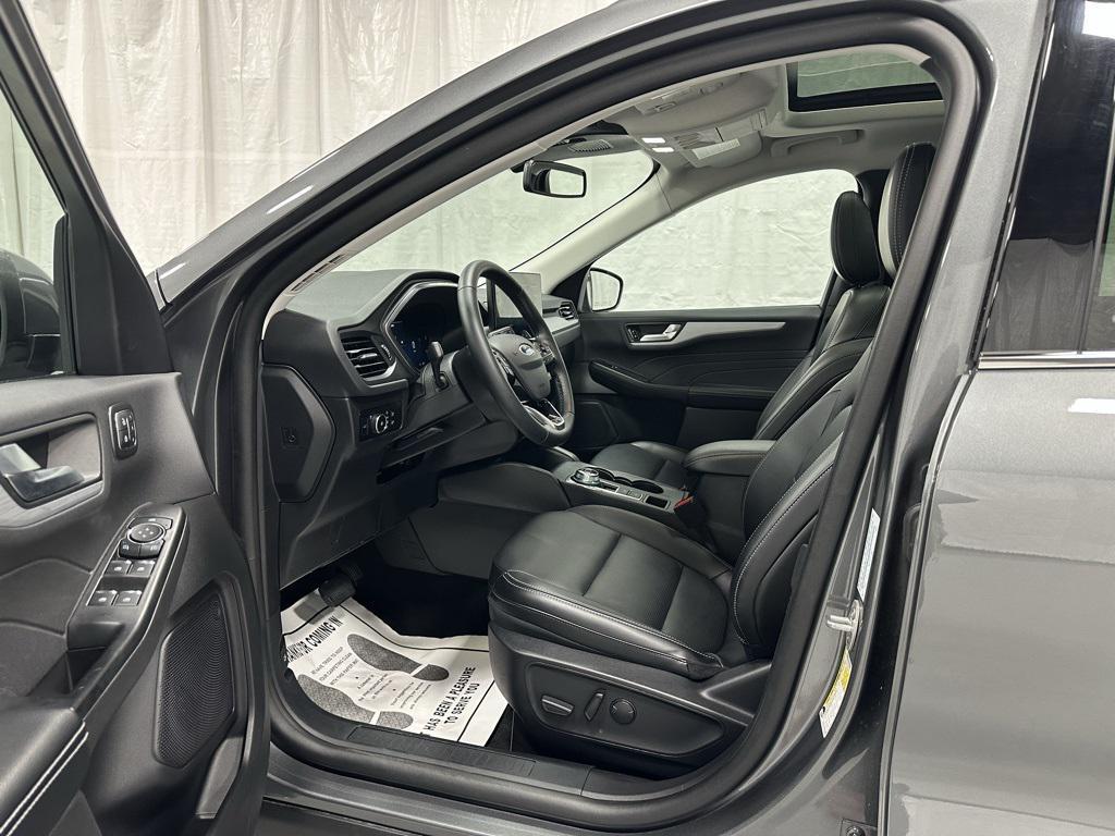 used 2025 Ford Escape car, priced at $29,995