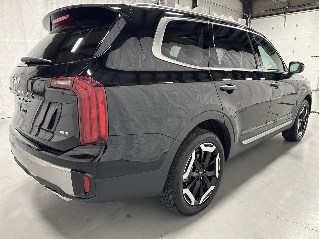 used 2025 Kia Telluride car, priced at $35,495