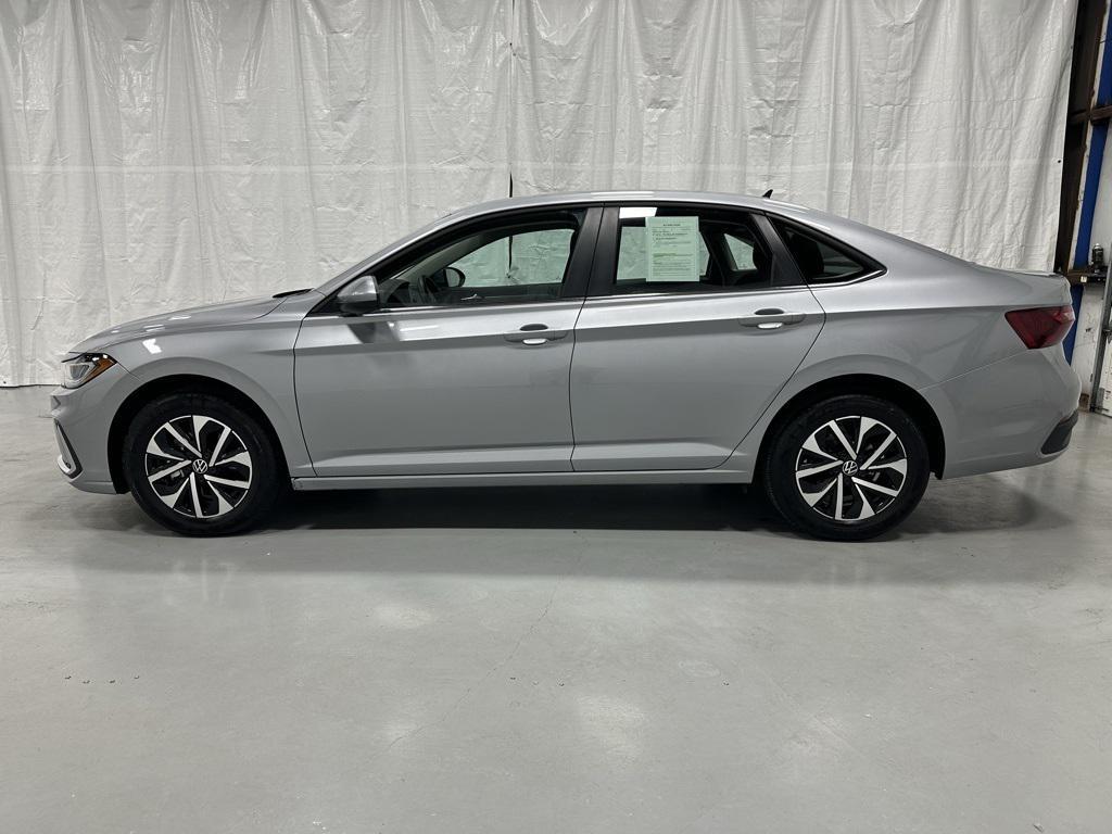 used 2025 Volkswagen Jetta car