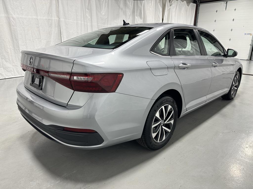 used 2025 Volkswagen Jetta car