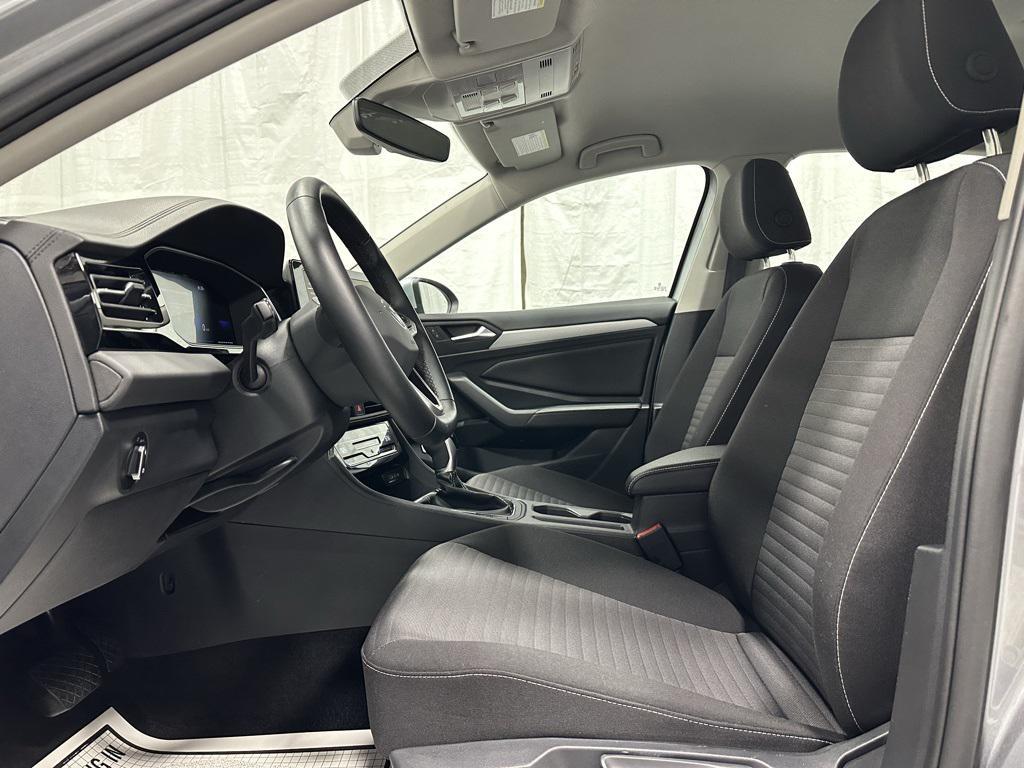 used 2025 Volkswagen Jetta car