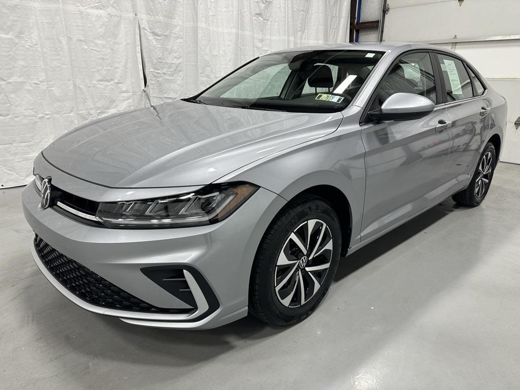 used 2025 Volkswagen Jetta car