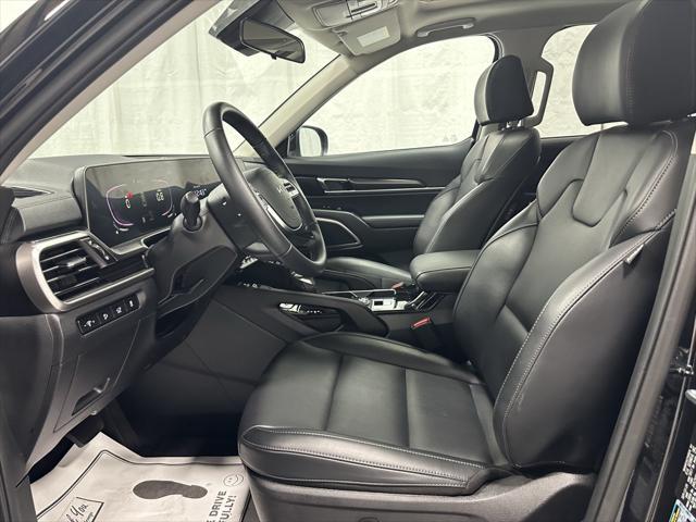 used 2025 Kia Telluride car, priced at $38,495