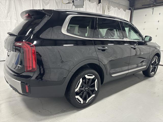 used 2025 Kia Telluride car, priced at $38,495