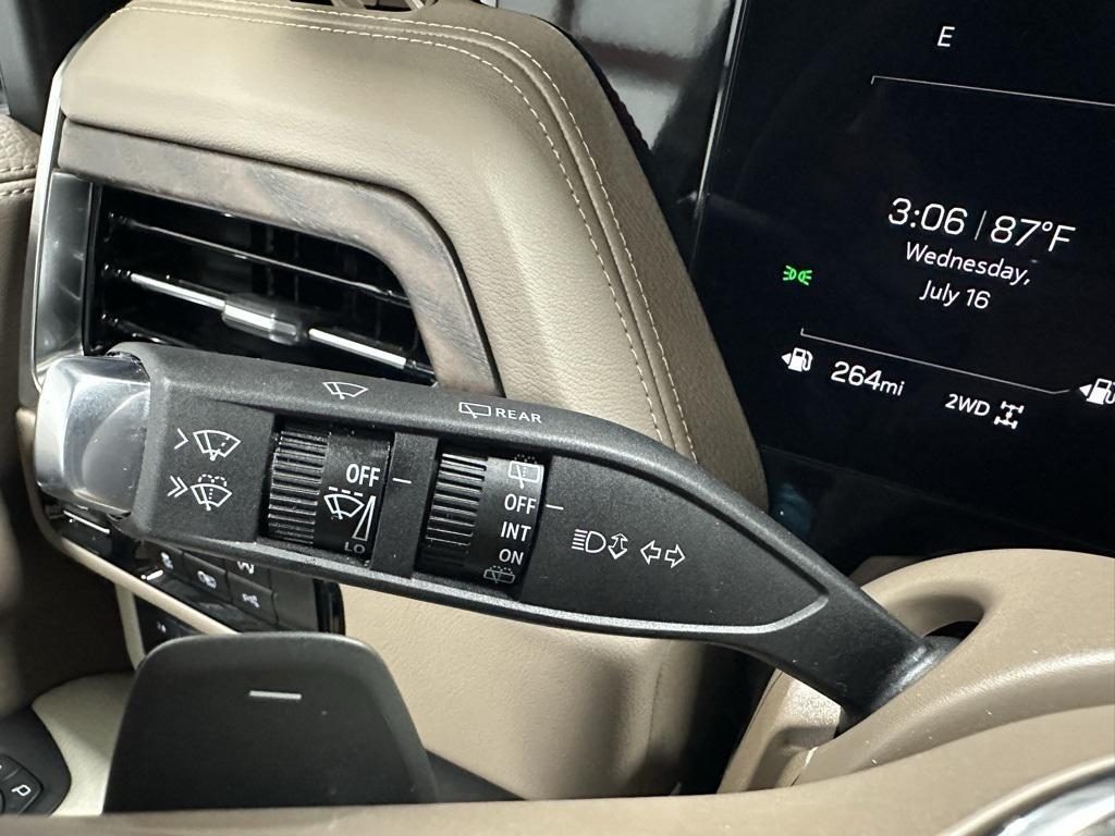 used 2025 GMC Yukon XL car, priced at $81,495
