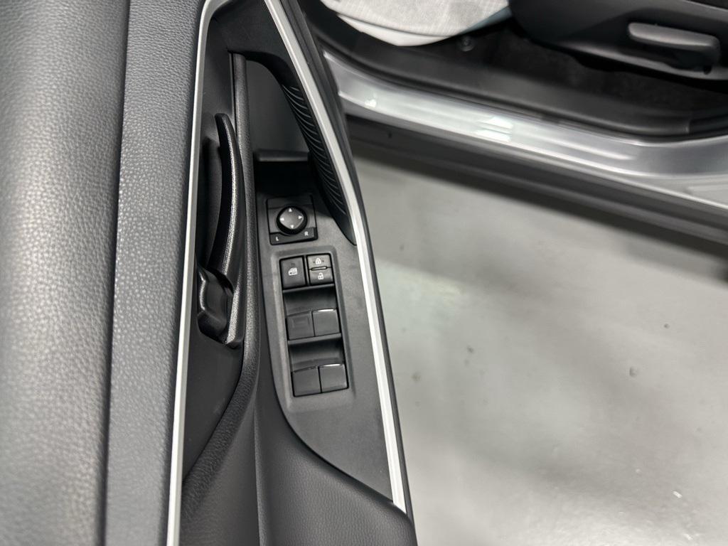 used 2025 Toyota RAV4 car