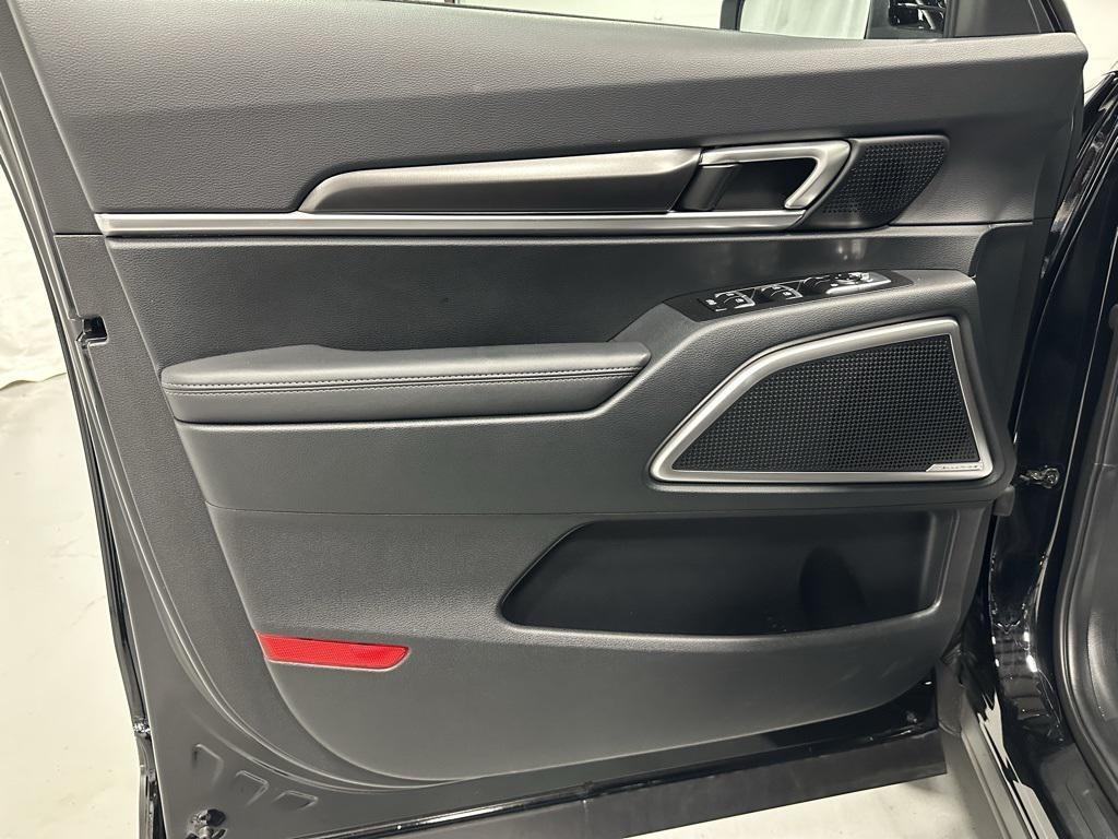 used 2025 Kia Telluride car, priced at $35,995