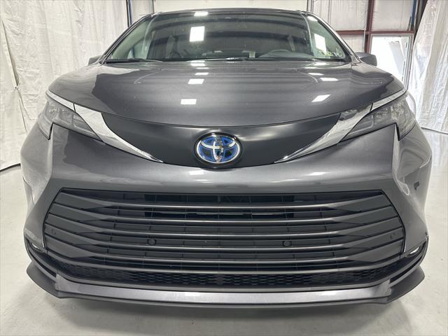 used 2025 Toyota Sienna car, priced at $43,995