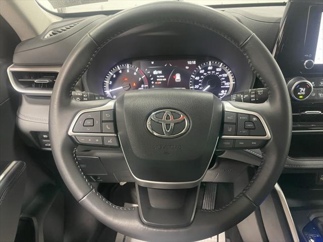 used 2024 Toyota Highlander car, priced at $36,995