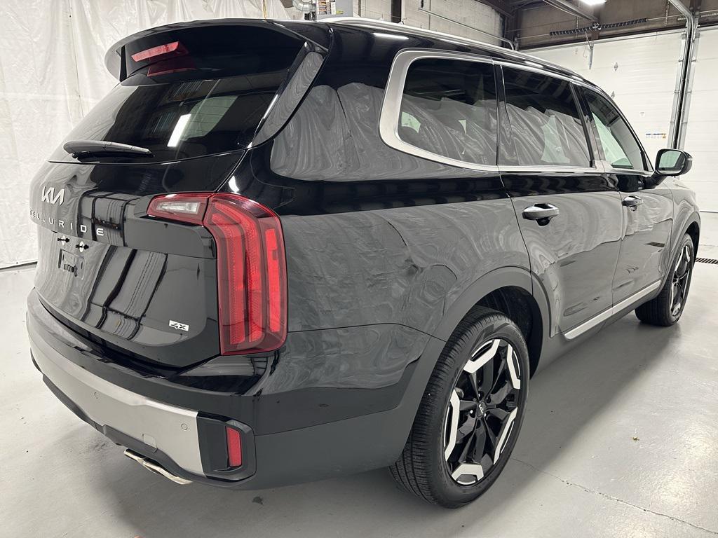 used 2025 Kia Telluride car, priced at $35,495
