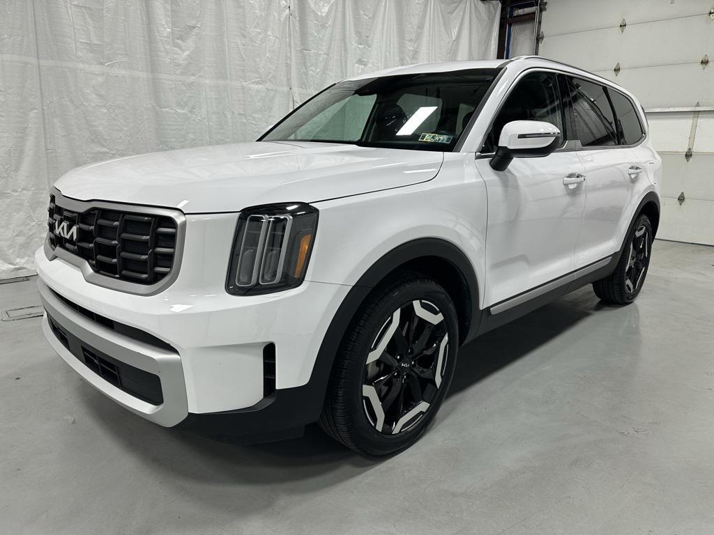 used 2025 Kia Telluride car