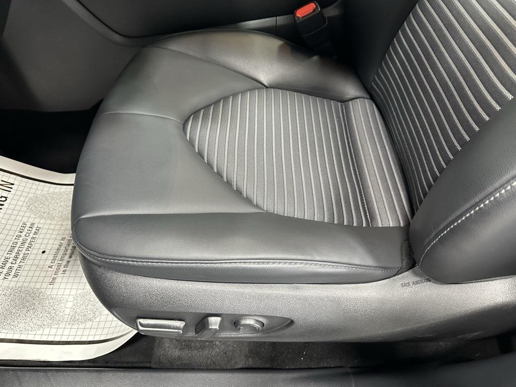 used 2025 Toyota Highlander car, priced at $45,495