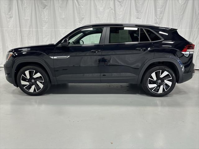 used 2025 Volkswagen Atlas Cross Sport car, priced at $38,995