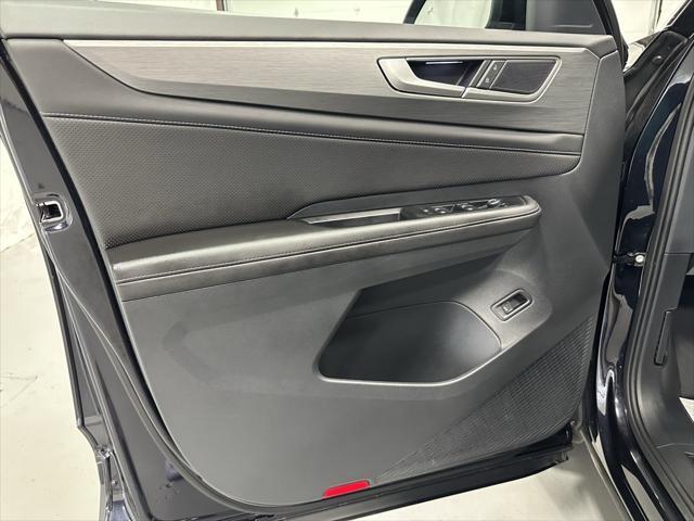 used 2025 Volkswagen Atlas Cross Sport car, priced at $38,995