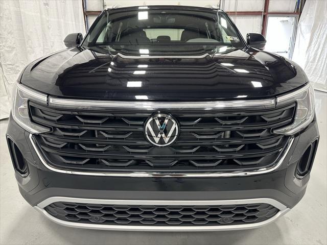 used 2025 Volkswagen Atlas Cross Sport car, priced at $38,995