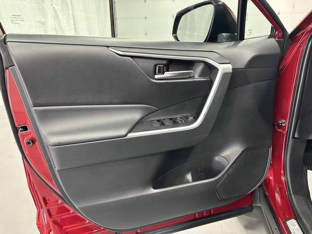 used 2025 Toyota RAV4 Hybrid car, priced at $31,995