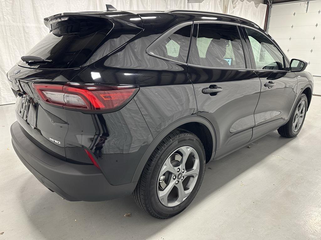 used 2025 Ford Escape car, priced at $25,995