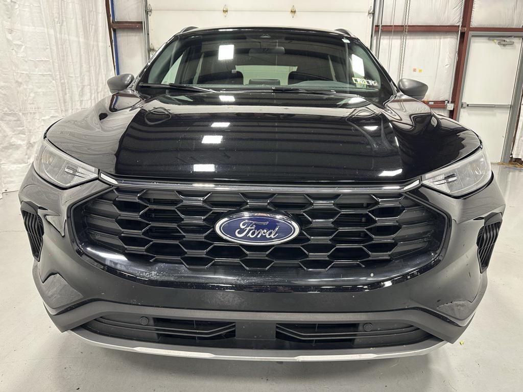 used 2025 Ford Escape car, priced at $25,995