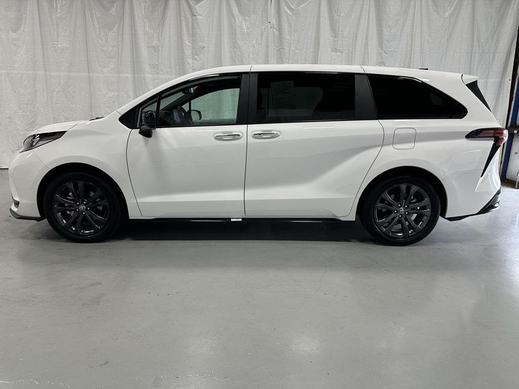 used 2025 Toyota Sienna car, priced at $47,995