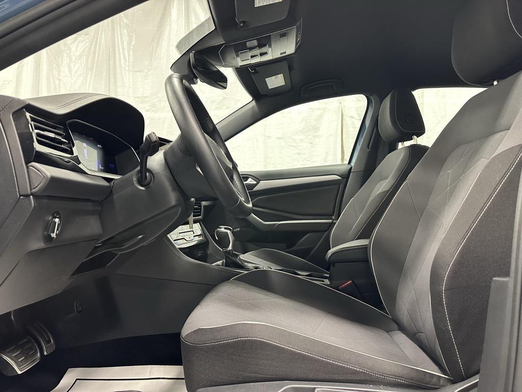 used 2025 Volkswagen Jetta car