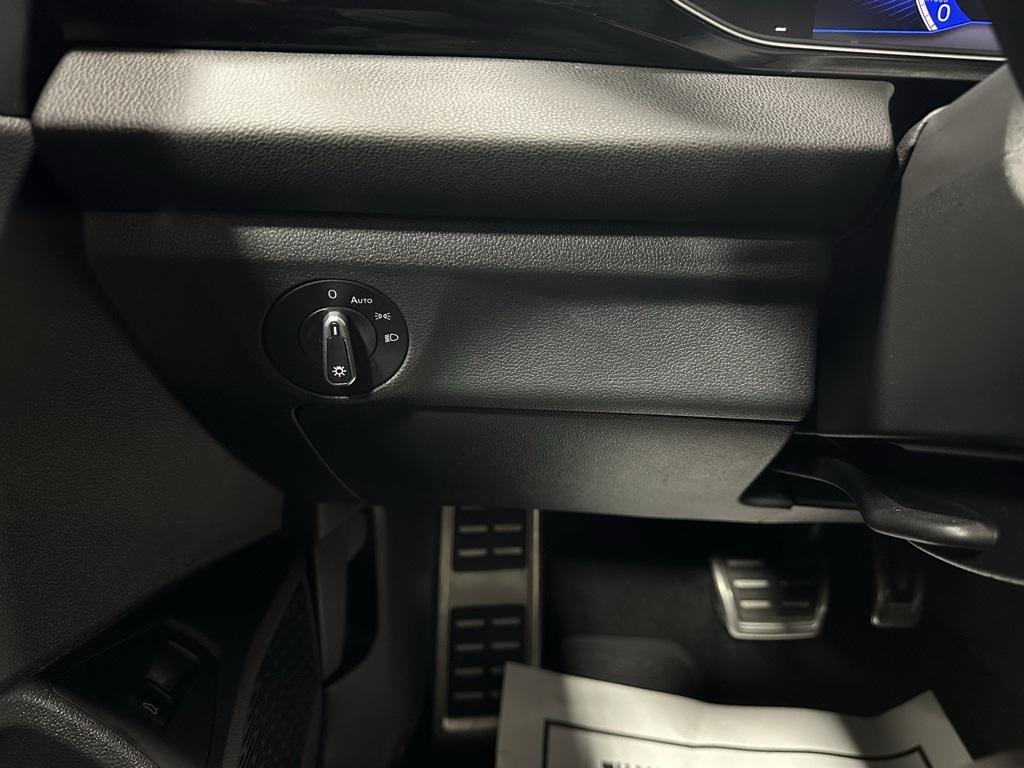 used 2025 Volkswagen Jetta car