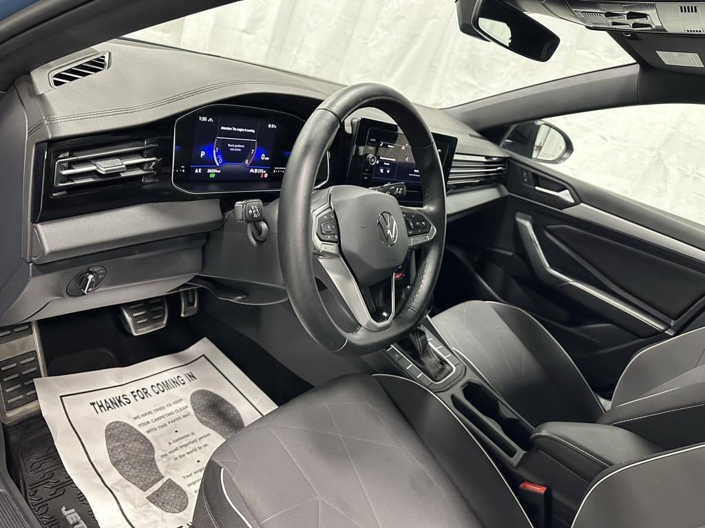 used 2025 Volkswagen Jetta car