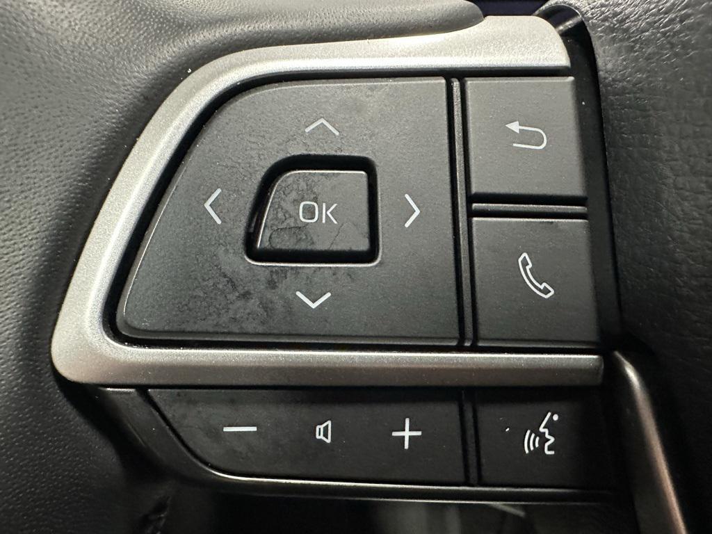 used 2025 Toyota Highlander car, priced at $44,995